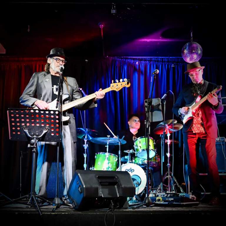 JT+Agnostics Live ay Nivara Lounge